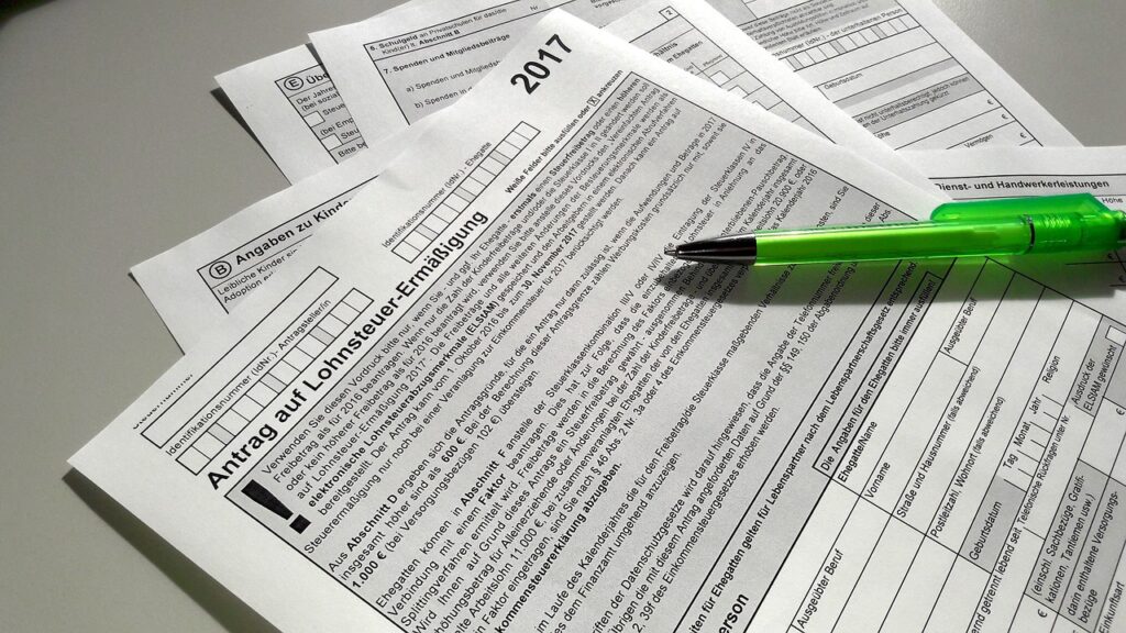 Stay Compliant And Avoid Costly Penalties With Our Comprehensive Guide To Best Practices Tax Compliance For E-Commerce Businesses, Including Tips On Accurate Sales Tracking, Effective Record Keeping, And Compliance With State And Local Tax Laws