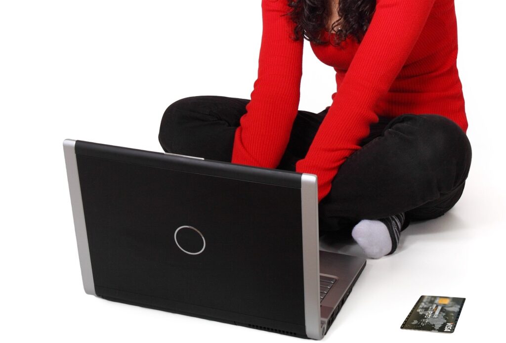 Common Pitfalls In E-Commerce: Understand and Avoid Overlooked Mistakes to Save Your Online Business. Learn the key pitfalls in E-Commerce, from slow checkout processes to lack of analytics, and discover how to overcome them with expert tips and strategies.