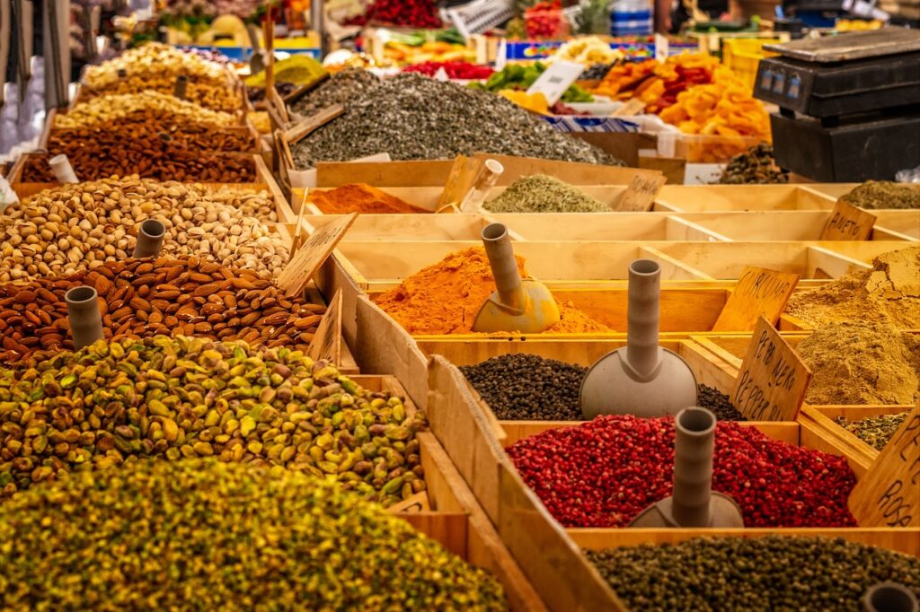 Optimize Your E-Commerce Pricing Strategy With Market Segmentation Pricing Strategies To Drive Sales And Maximize Revenue, Leveraging Data Analytics And Dynamic Pricing For Competitive Edge