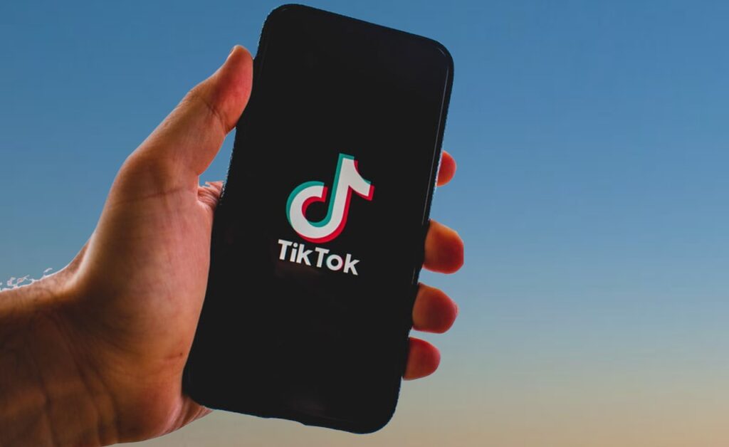 Unlock The Power Of Tiktok E-Commerce Ads Strategy: Boost Sales And Grow Your Business With Effective Targeting, Ad Formats, Creative Best Practices, And Measurement Techniques