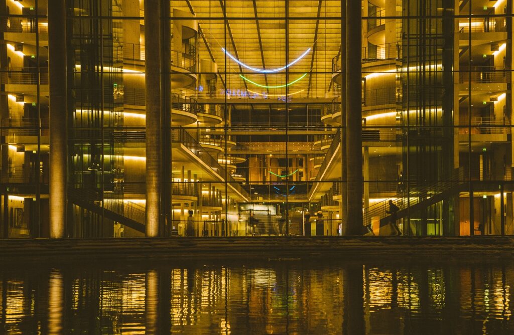 Optimize Hotel Revenue With A Dynamic Pricing Management System, Increasing Occupancy Rates And Improving Guest Experience Through Real-time Data Analytics And Customizable Pricing Strategies