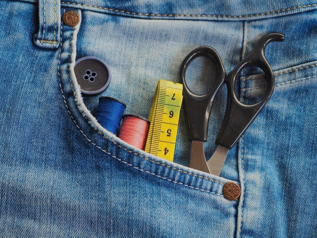 Unlock the Power of Content Creation E-Commerce Tools: Discover the Essential Software, Platforms, and Techniques to Boost Sales, Build Brand Awareness, and Establish a Strong Online Presence in Today's Competitive E-Commerce Landscape.