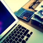 e-commerce ui evolution,customizable user interfaces,customer experience,online retail landscape,design best practices,industry trends,E-Commerce,User Interface,Design Principles,Trends Analysis,Customer Experience