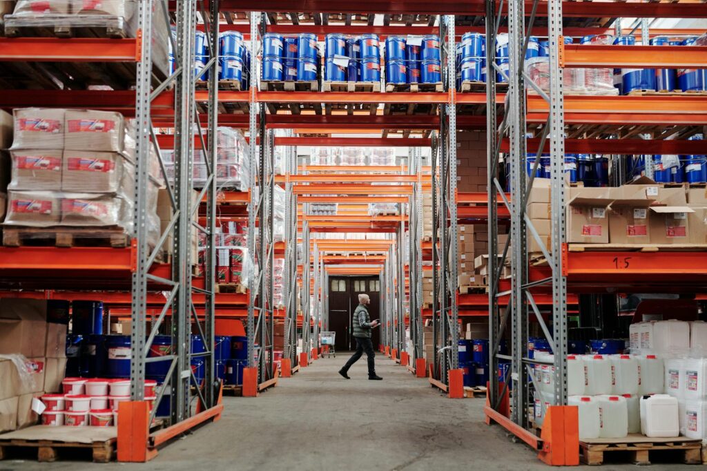 Unlock the secrets of inventory forecasting with data-driven insights and proven methodologies, achieving an average increase in sales of 12.4% by mastering effective techniques such as historical data analysis, machine learning, demand signal repositioning, and artificial intelligence.