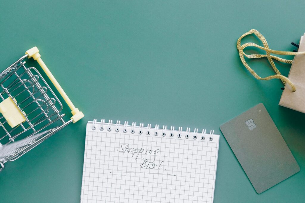 E-Commerce Social Media Support: Boosting Customer Satisfaction And Sales For Online Retailers - Learn How Social Media Customer Support Can Help Online Retailers Succeed In The Digital Marketplace, Including Benefits, Best Practices, And Case Studies