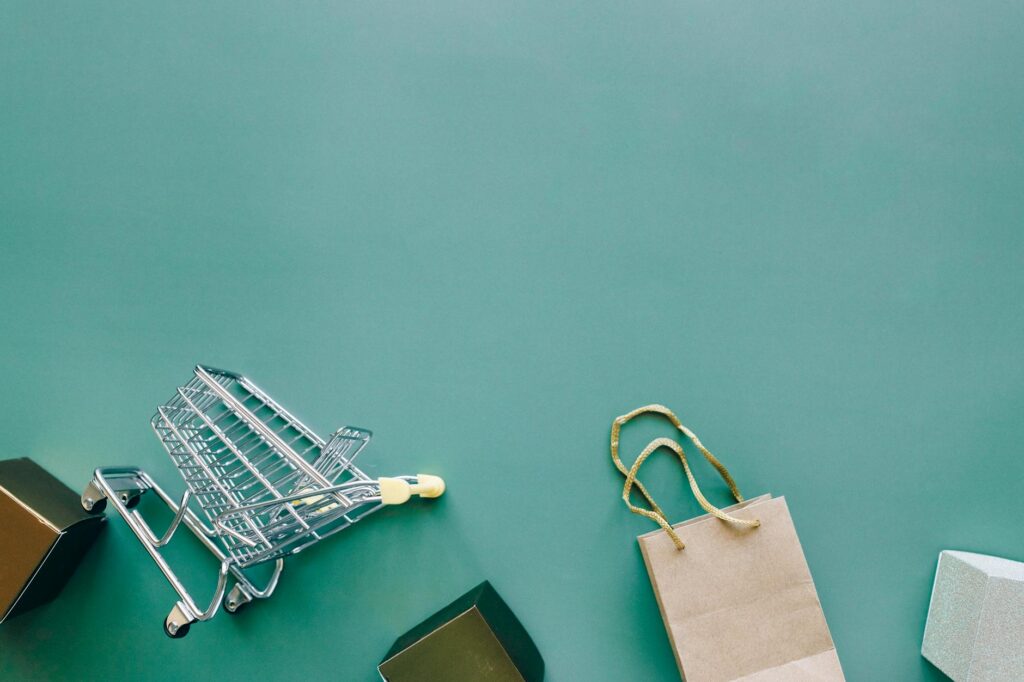 Learn how to build a successful E-Commerce business with our comprehensive guide, covering everything from setting up a solid foundation to leveraging data analytics and marketing strategies for long-term success in the competitive online retail landscape - Building Successful Online Stores.