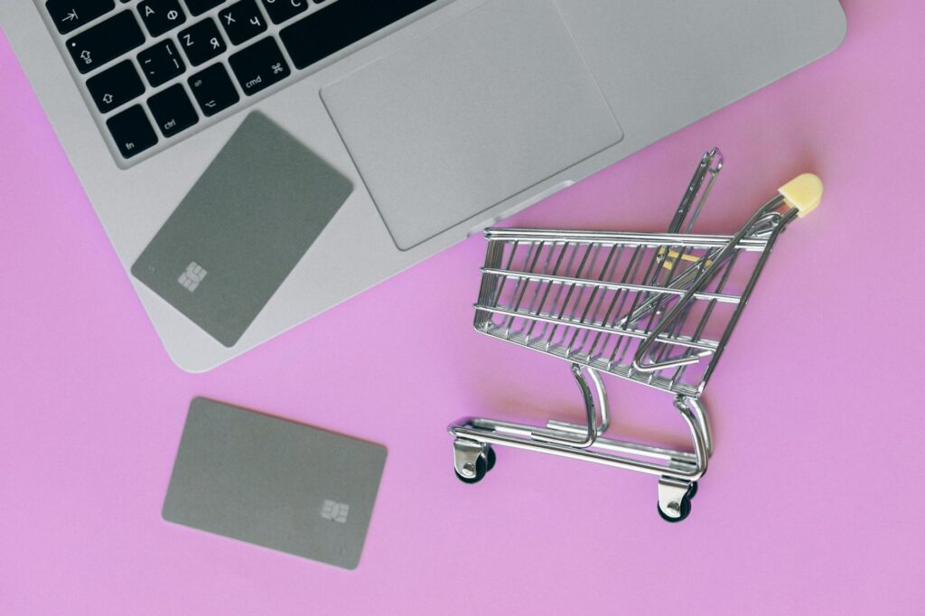 Discover How To Reduce Carbon Footprint In E-Commerce: Minimize Environmental Impact By Choosing Sustainable Suppliers, Responsible Packaging, Energy-efficient Data Centers, And Optimizing Supply Chains - Learn Strategies For Online Retailers To Thrive Sustainably