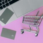 carbon emissions online retail,reduce carbon footprint,sustainable suppliers,eco friendly packaging,Carbon Footprint Impact,Reducing Emissions,Green Logistics,Eco Friendly Practices,Fast Shipping Solutions