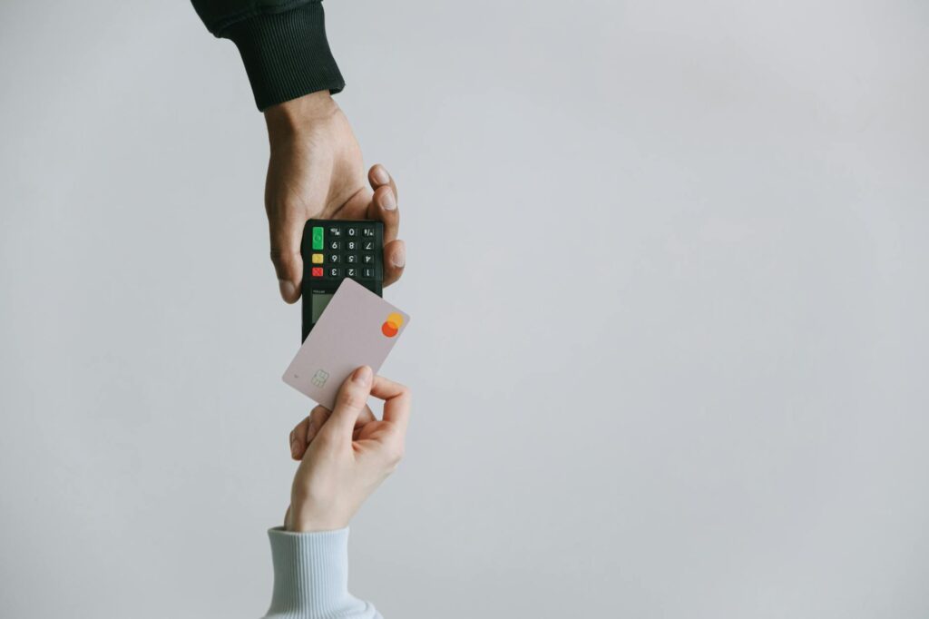 E-Commerce Customer Satisfaction Surveys: Boost Online Business Success With Data-driven Insights And Actionable Strategies