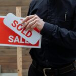 e-commerce platforms,small business sales tips,target audience analysis,social media marketing,product catalog management,inventory management,email marketing,e-commerce analytics,online retail presence,Target Audience,Platform Selection,Setup Process,Product Catalog,Inventory Management,Marketing Strategies