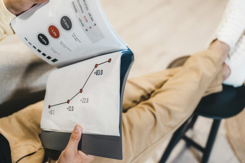 Optimize Your Corporate Gifting Program With E-Commerce Integration To Boost Client Loyalty And Retention, Discover The Power Of Personalized Gifts, Relevance, Meaningful Moments, Technology, Segmenting, Gift Registries, Measurement, And Tracking, And Best Practices For A Successful Corporate Gifting Strategy