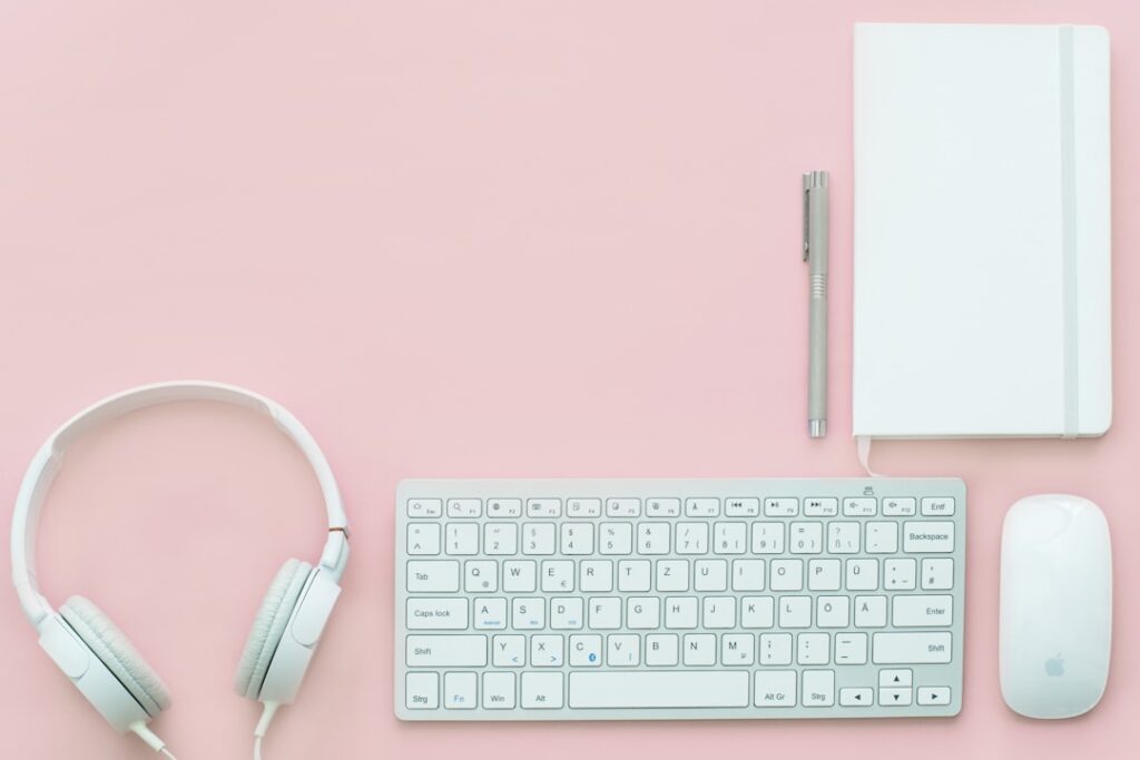 E-Commerce Dynamic Shipping Solutions: Streamline Logistics Operations for Enhanced Customer Experience with Fast, Accurate, and Reliable Shipping Solutions, Reducing Operational Costs and Driving Business Growth.