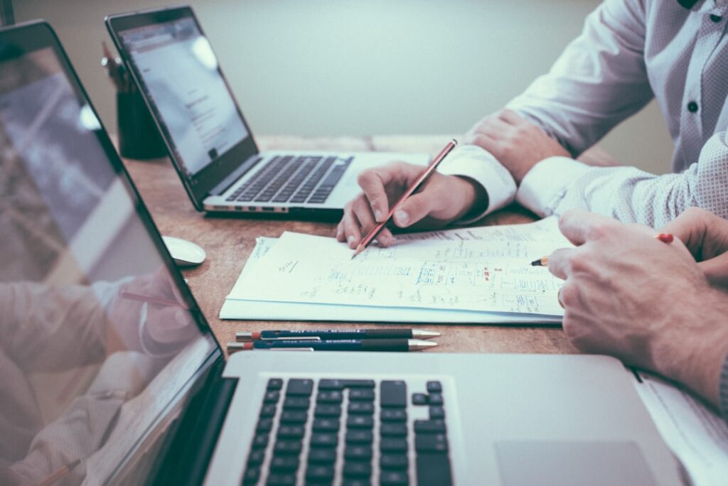 E-Commerce Optimization Techniques: Boost Sales and Revenue with Data-Driven Insights, Competitive Analysis, Fast Page Load Times, Optimized Content, and Predictive Analytics.