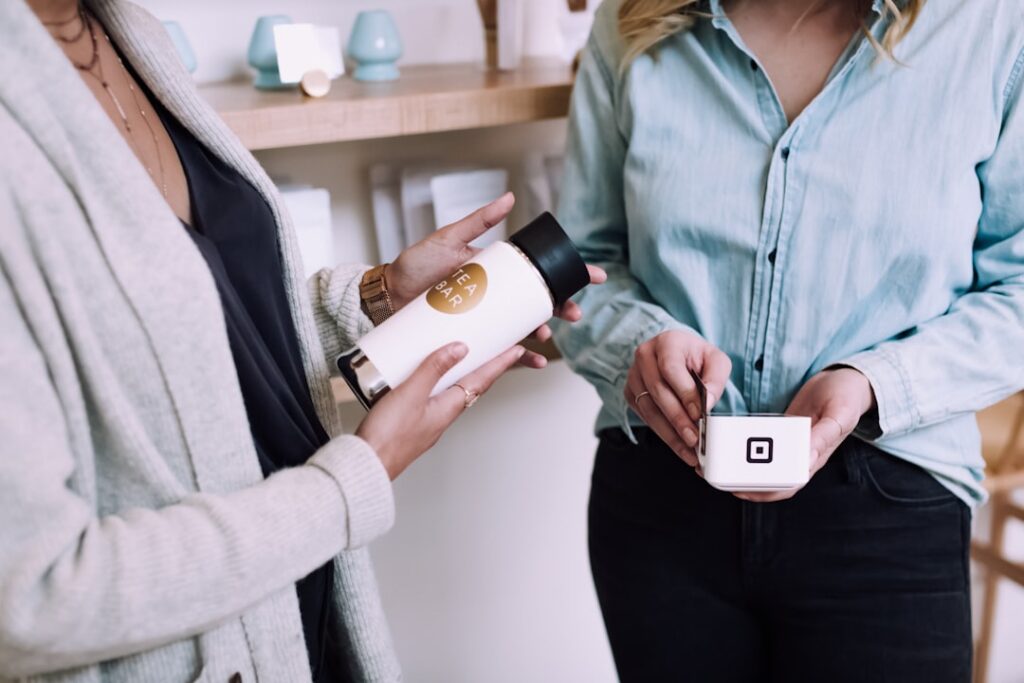 Discover The Power Of Virtual Shopping Assistants E-Commerce, Ai-powered Digital Entities That Revolutionize Online Shopping Experiences With Personalized Recommendations And Streamlined Operations, Driving Sales Growth And Customer Satisfaction For E-Commerce Businesses