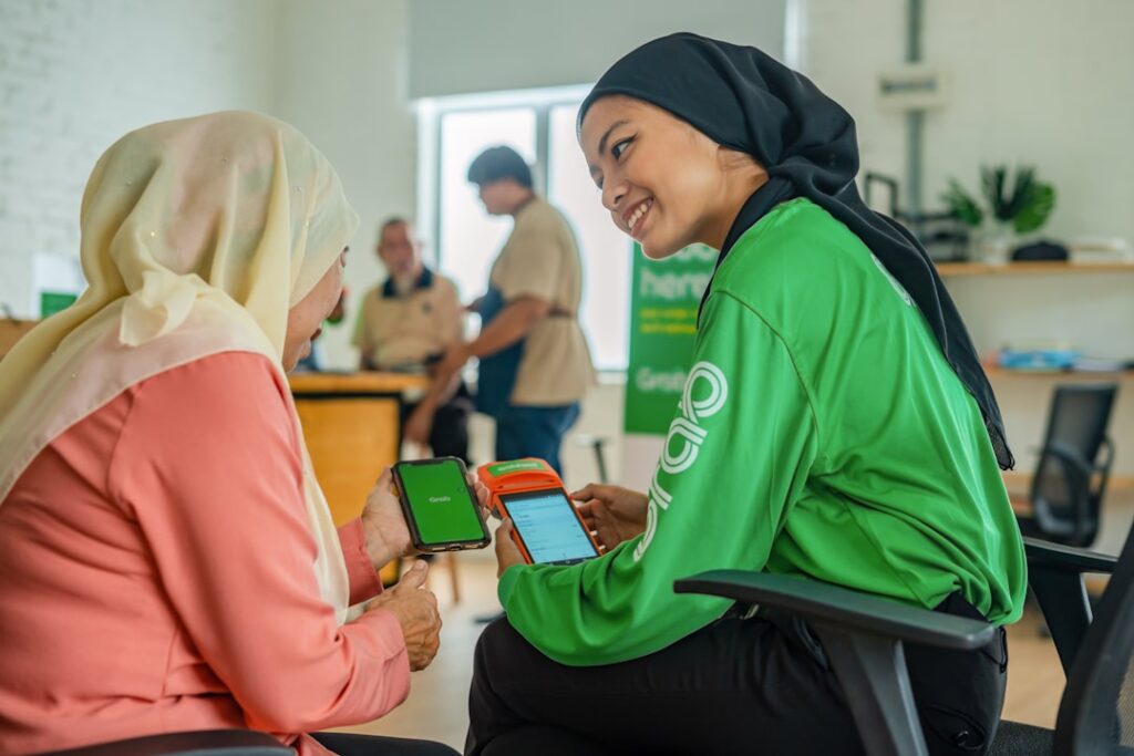Boost Sales & Engagement With Effective Push Notifications For E-Commerce: Learn How To Create Compelling Mobile Notification Campaigns, Segment Your Audience, And Measure Success In This Ultimate Guide