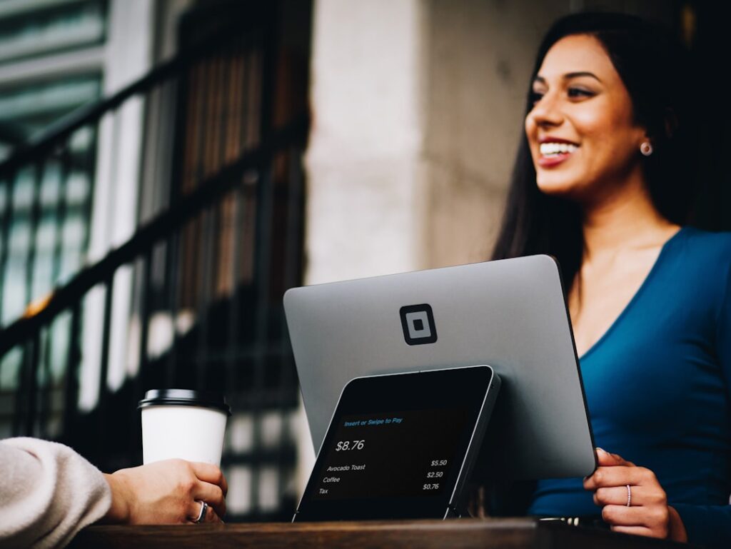Enhance Your B2B E-Commerce Success with Strategic Optimization: Boost Conversions, Improve Customer Satisfaction, and Drive Revenue Growth through Expert User Experience Optimization and Advanced Payment Solutions.